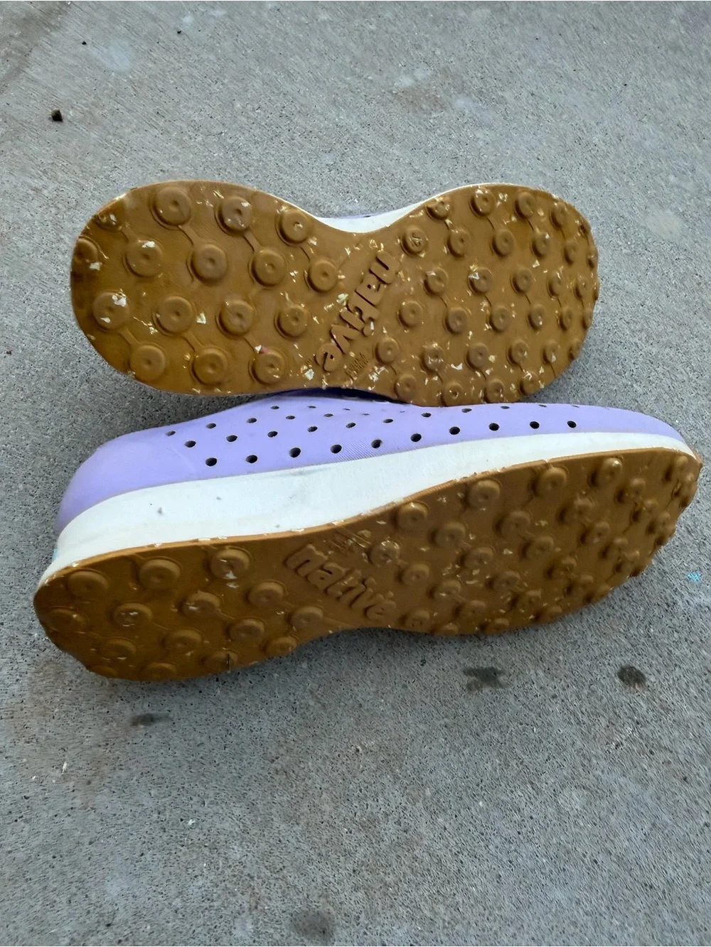 Native Shoes Kids' Robbie Sugarlite slip-on sneakers in a purple lavender J2